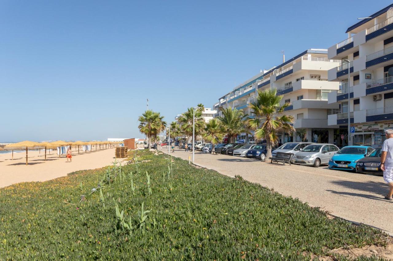 Al - Apartamentos Vista Mar Quarteira Luaran gambar