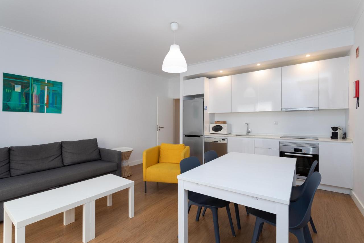 Al - Apartamentos Vista Mar Quarteira Luaran gambar