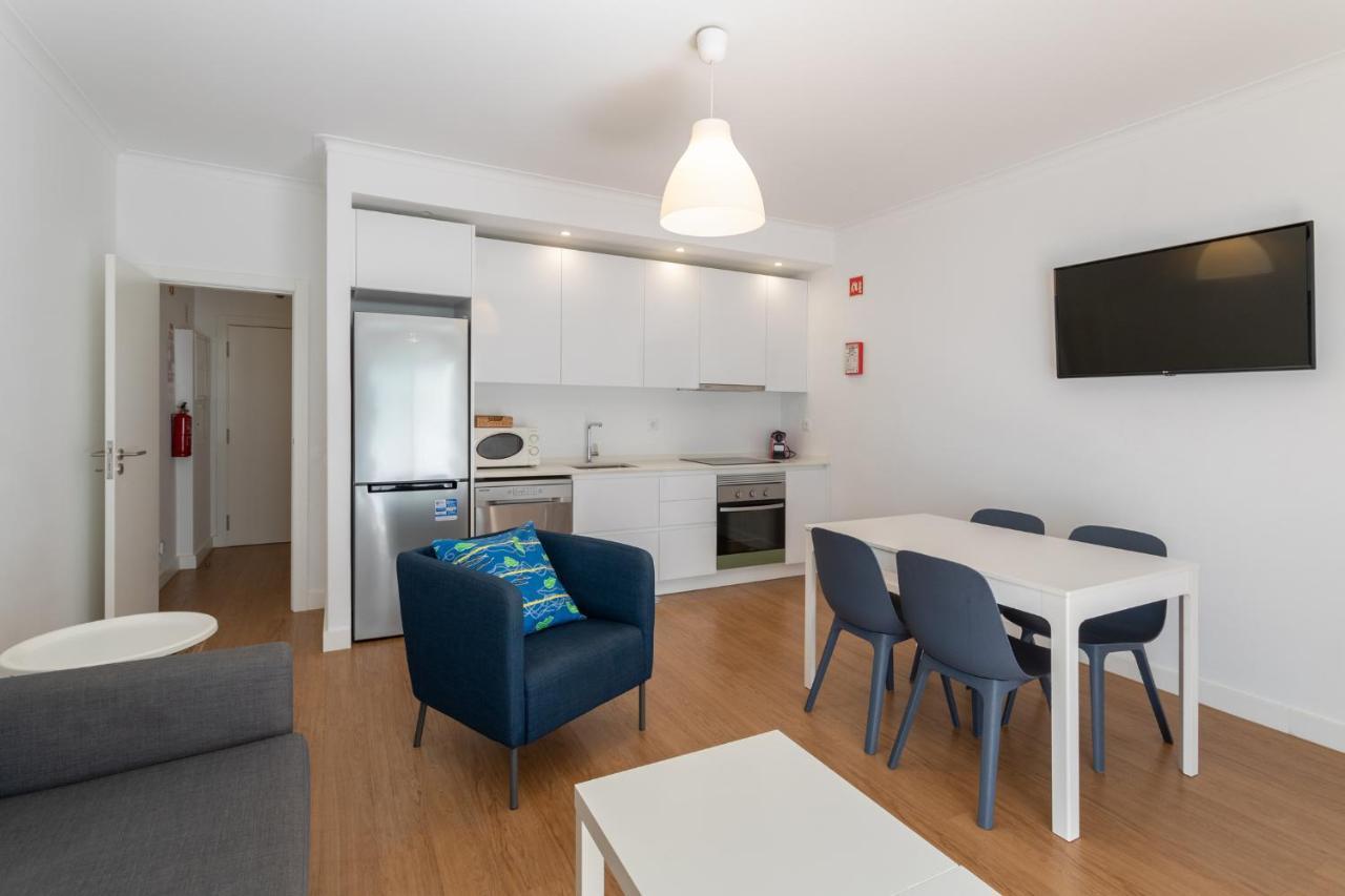 Al - Apartamentos Vista Mar Quarteira Luaran gambar